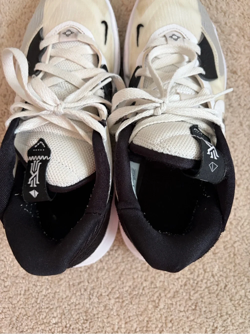 Nike Kyrie 5 Low Men's Size 7 Black White Swoosh DO9617-100